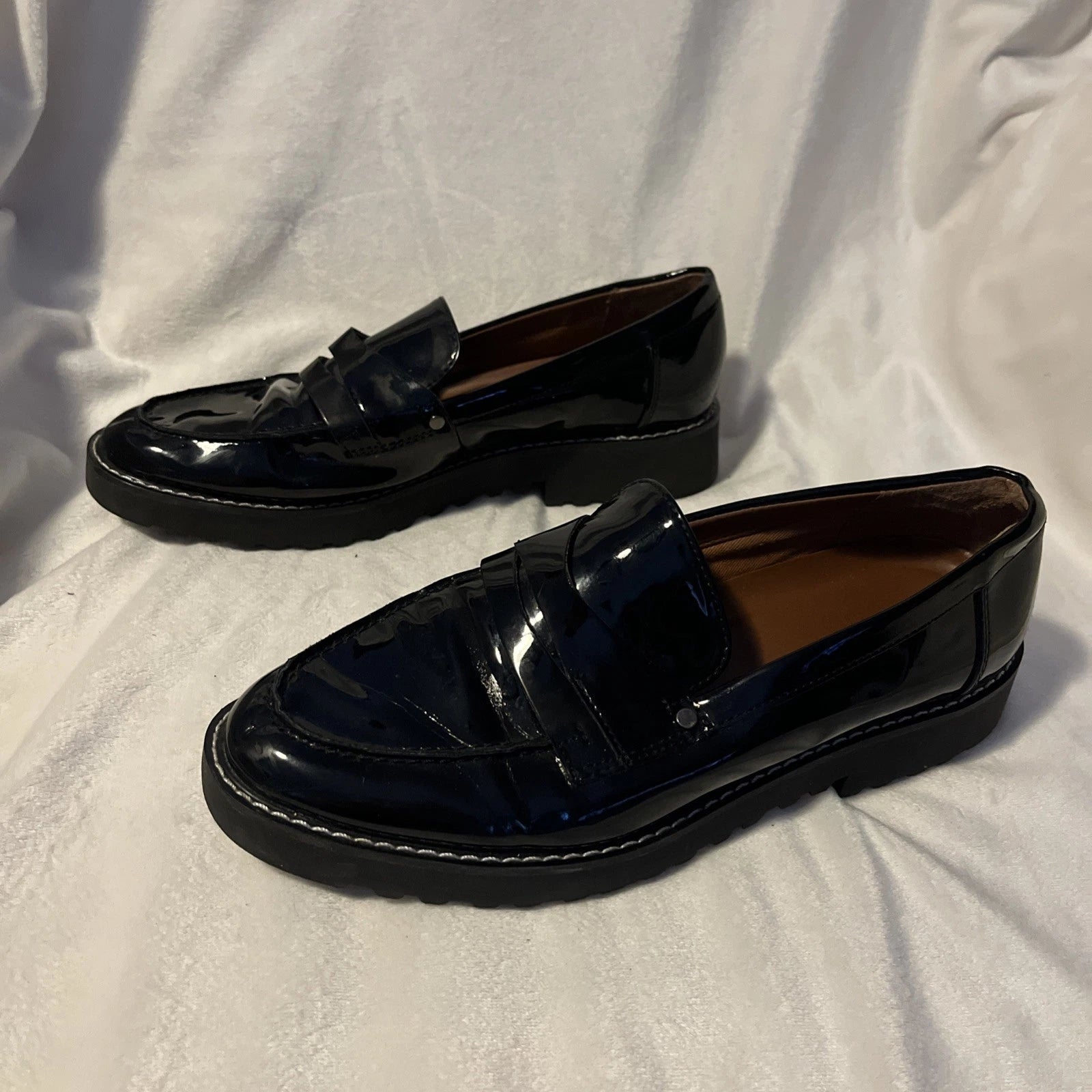 لوفر نسائي أسود من الجلد – حذاء Penny Slip-On مريح وعصري
