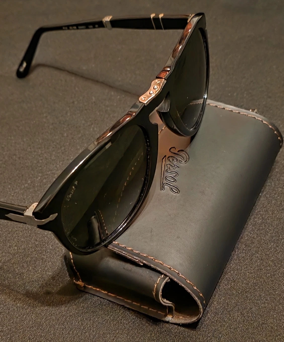 Persol 714 Men's Folding Sunglasses 95/58 54mm – Iconic Italian Designer Eyewear